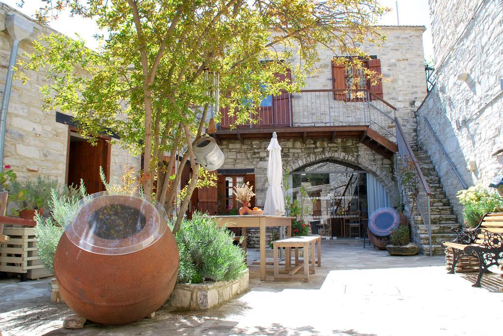 Maison d'hôtes Vavla Rustic Retreat Extérieur photo